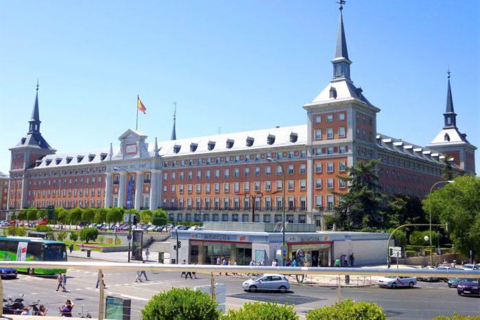 Exterior del Cuartel General del Ejército del Aire en Moncloa