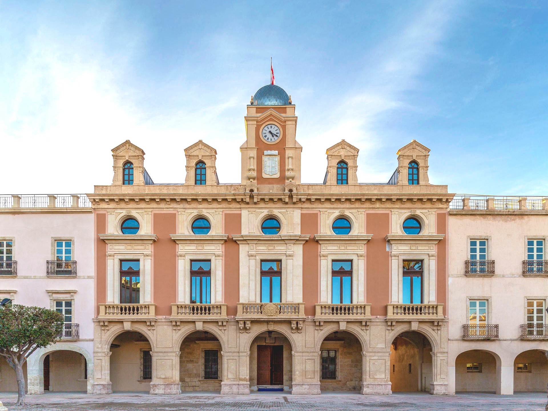 Fachada ayuntamiento de almeria