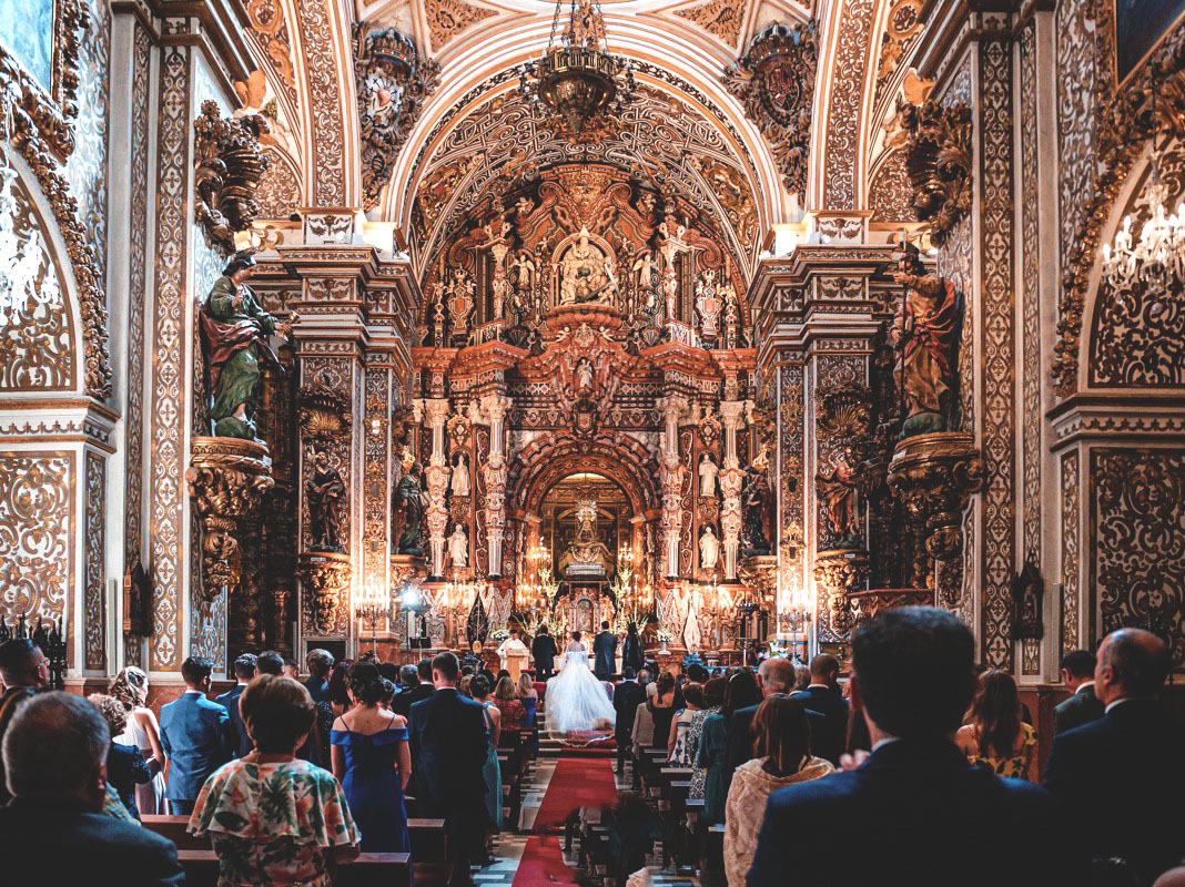 Interior de la Basílica de la Virgen de las Angustias de Granada