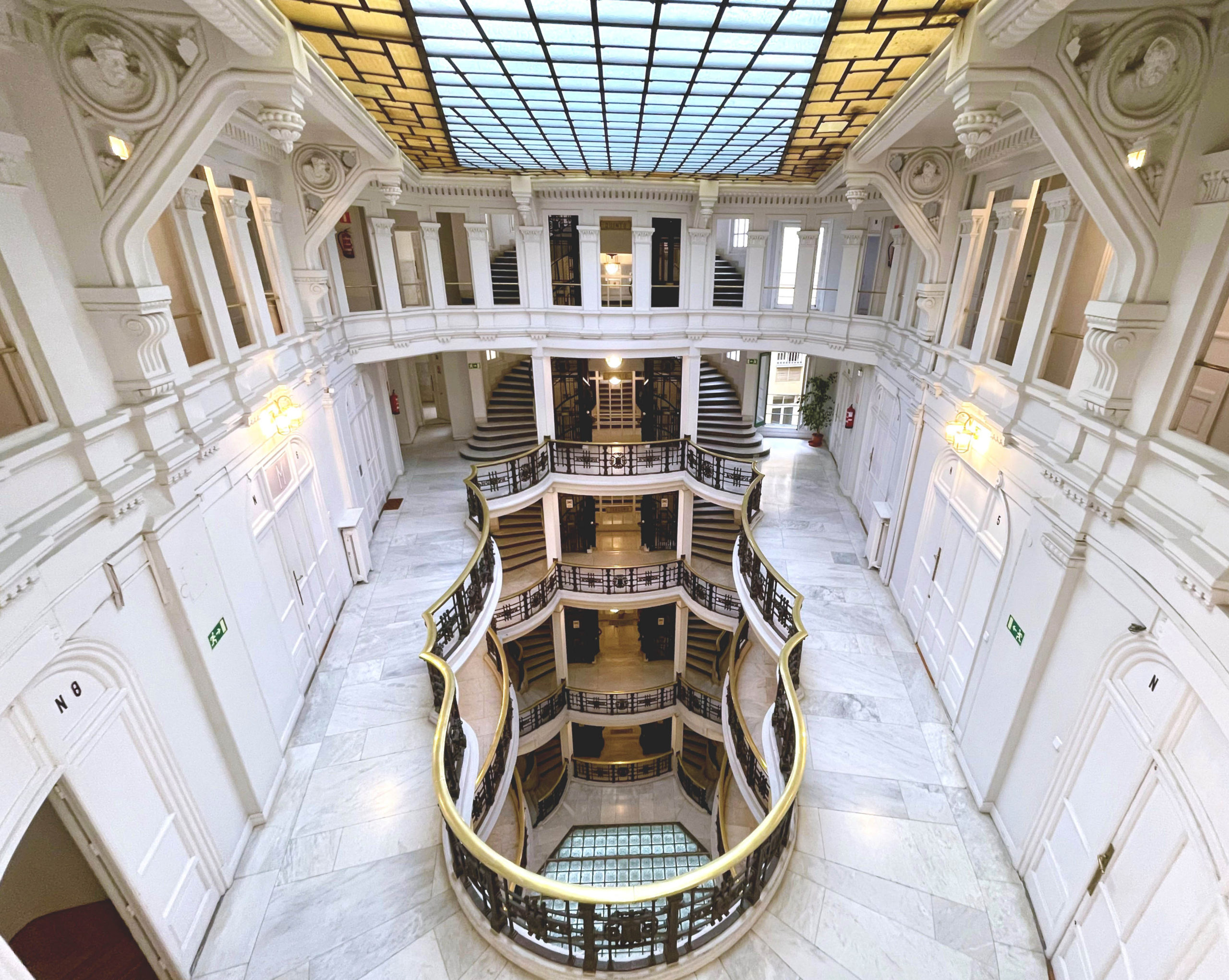 Interior de la casa palazuelo en la calle mayor de madrid