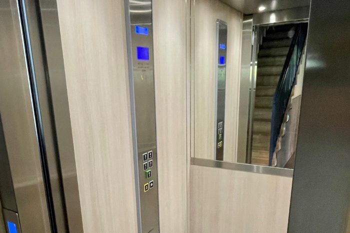 Cabina ascensor modernizada